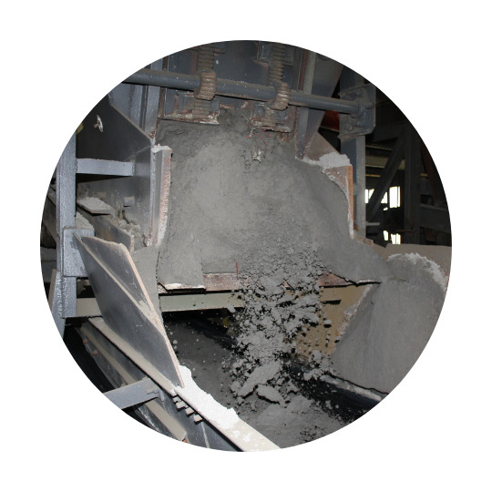 Kamienie spadające do maszyny