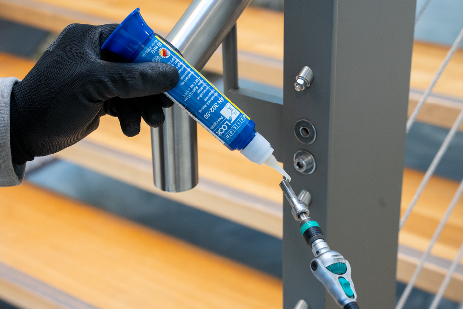 WEICONLOCK® AN 302-50 zabezpieczanie śrub i szpilek | wysoka wytrzymałość, średnia lepkość