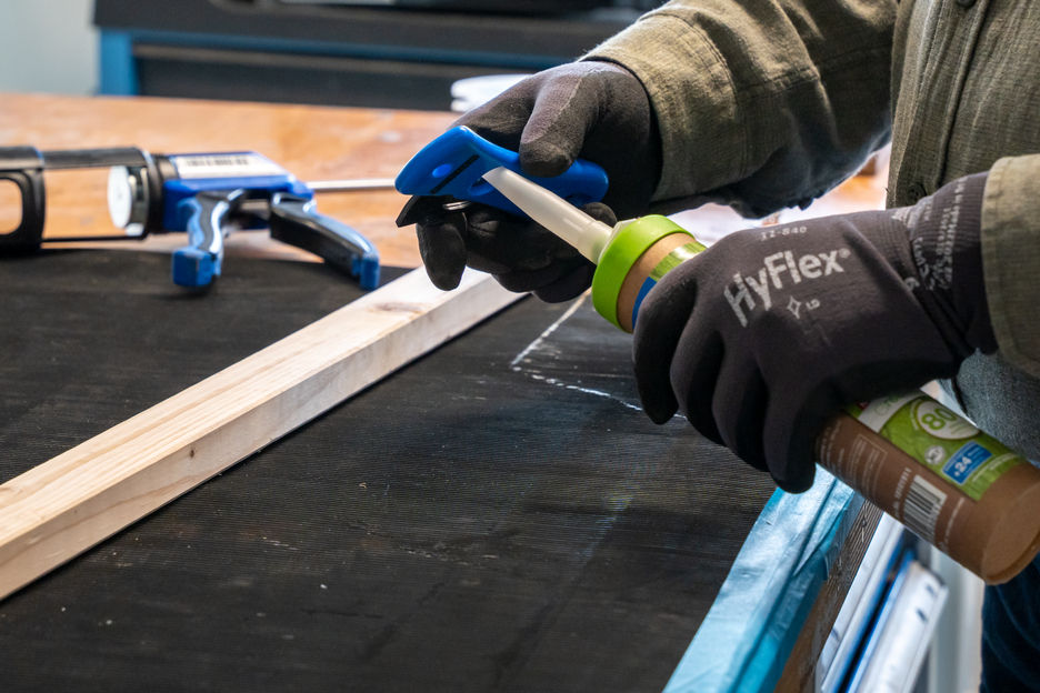 WEICON Green Tube Assembly adhesive | Mocny, uniwersalny klej do użytku wewnętrznego i zewnętrznego