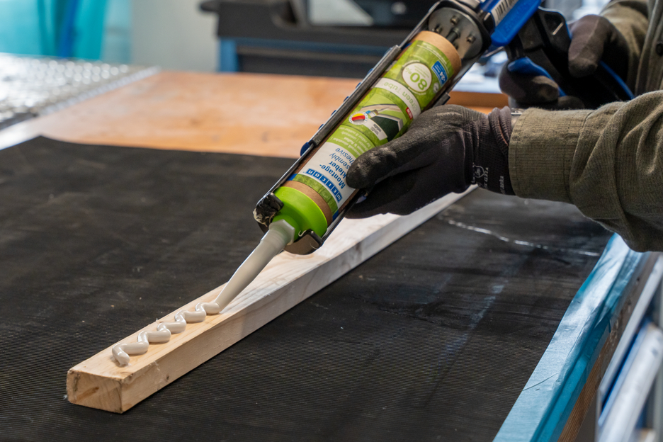 WEICON Green Tube Assembly adhesive | Mocny, uniwersalny klej do użytku wewnętrznego i zewnętrznego