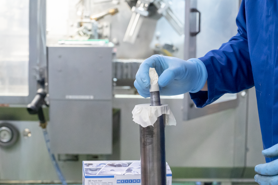 WEICON C | wypełniony aluminium system żywic epoksydowych do napraw i formowania
