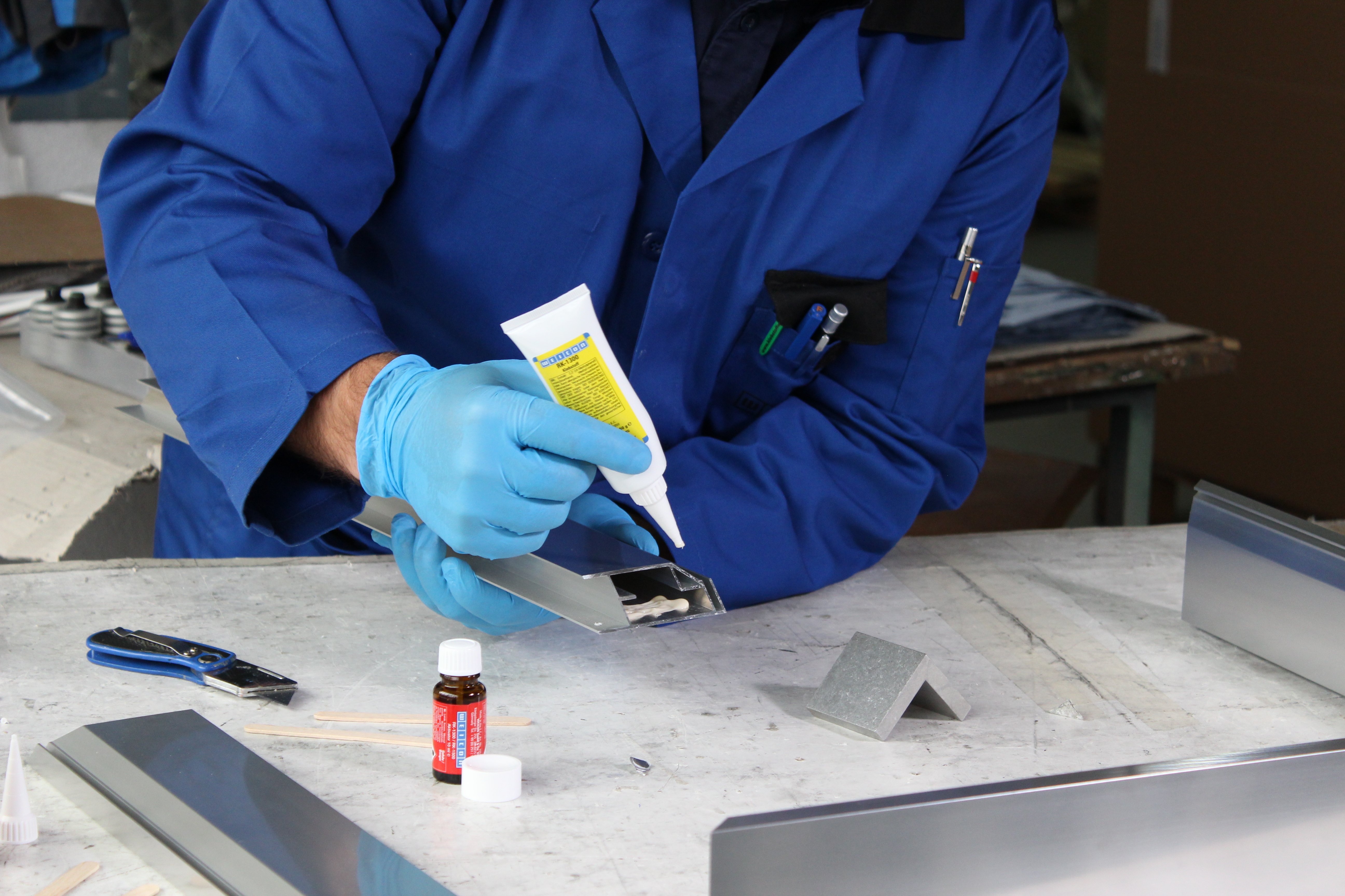 Aluminium Minute Adhesive | Płynny metal klej epoksydowy
