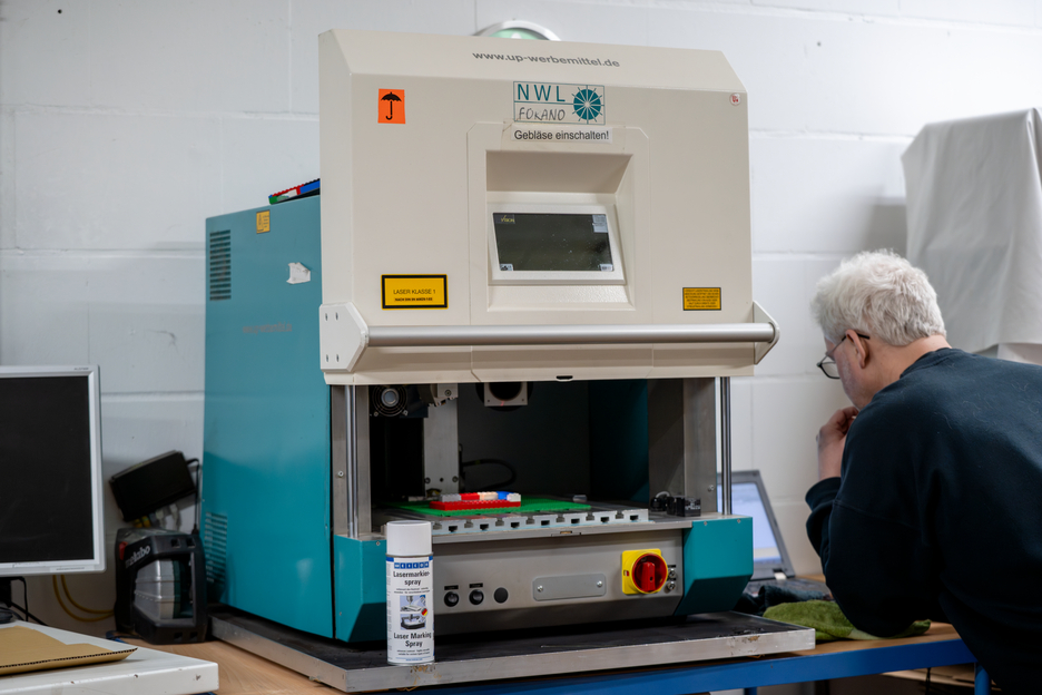 WEICON Laser Marking Spray | Spray specjalistyczny do wzmocnienia kontrastu grawerunków laserowych