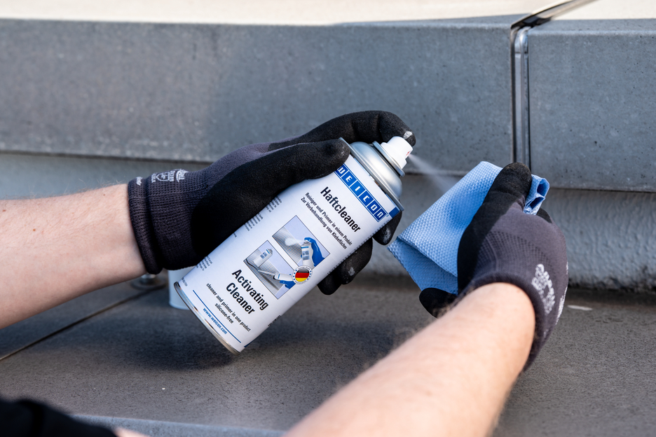 Aktywujący środek czyszczący | Degreaser and adhesive primer before bonding