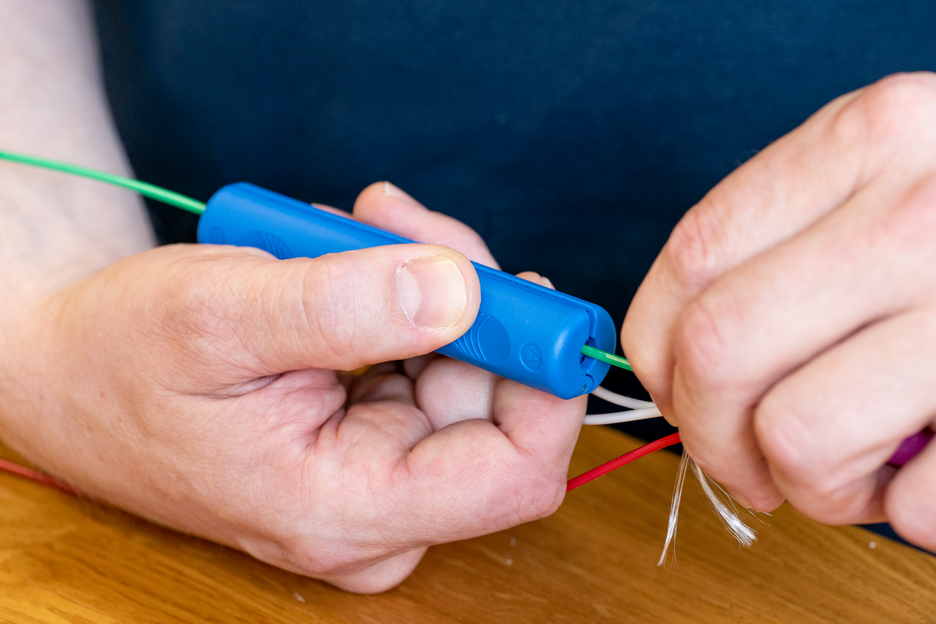 Światłowód Fibre Tube No. 2 | Tool for stripping special buffer tubes on fibre optic cables