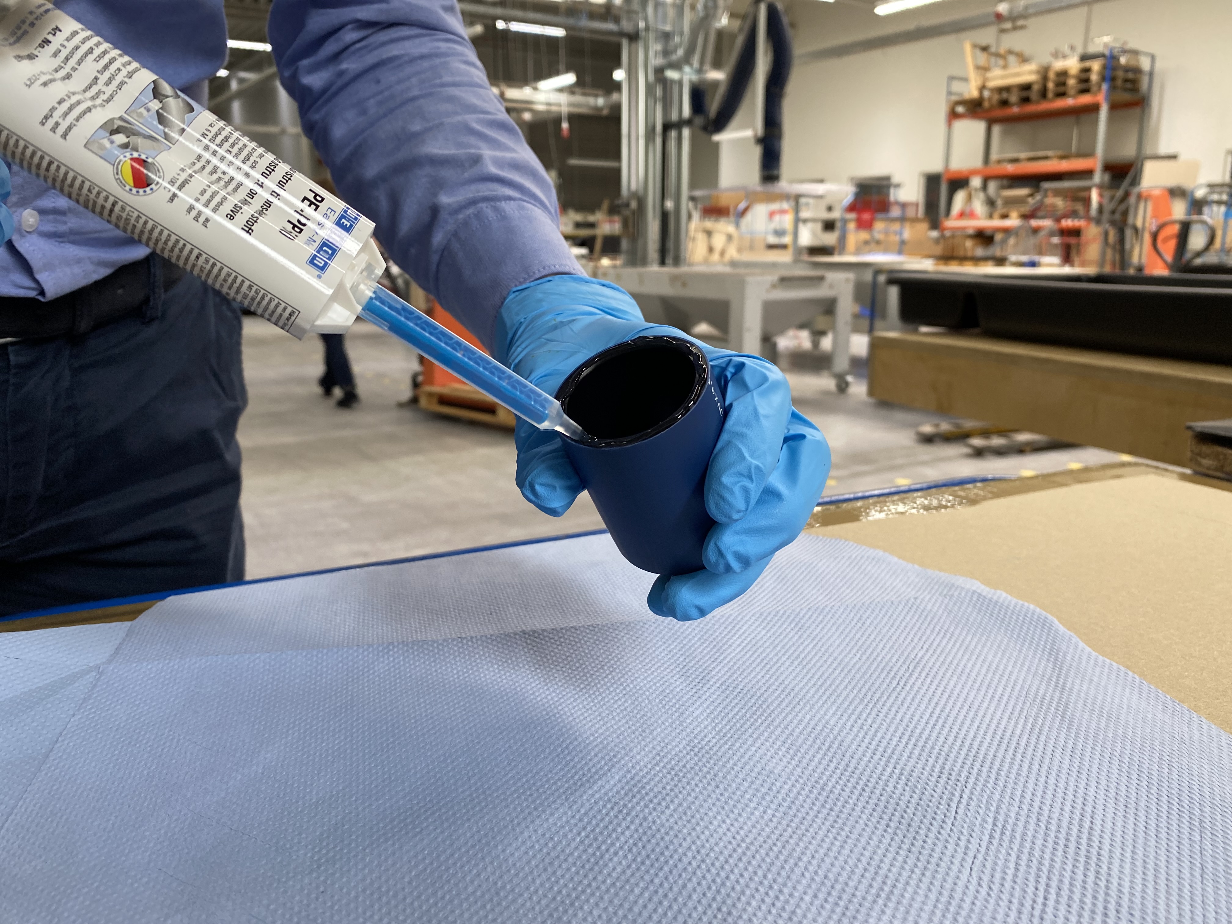 Easy-Mix PE-PP 50 | Klej konstrukcyjny na bazie metyloakrylanu do specjalnych tworzyw sztucznych