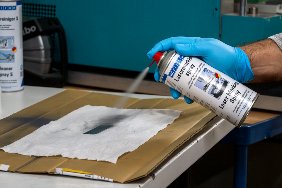 WEICON Laser Marking Spray | Spray specjalistyczny do wzmocnienia kontrastu grawerunków laserowych