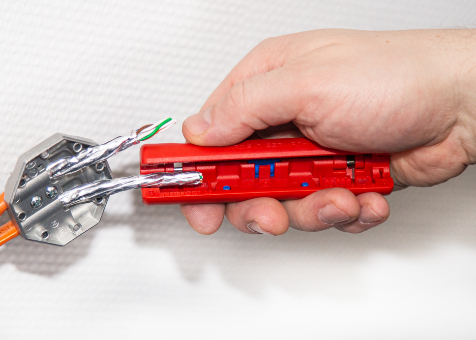 Stripper Nr 2 Cat | for stripping data and network cables I Working range 4.5 - 10 mm Ø