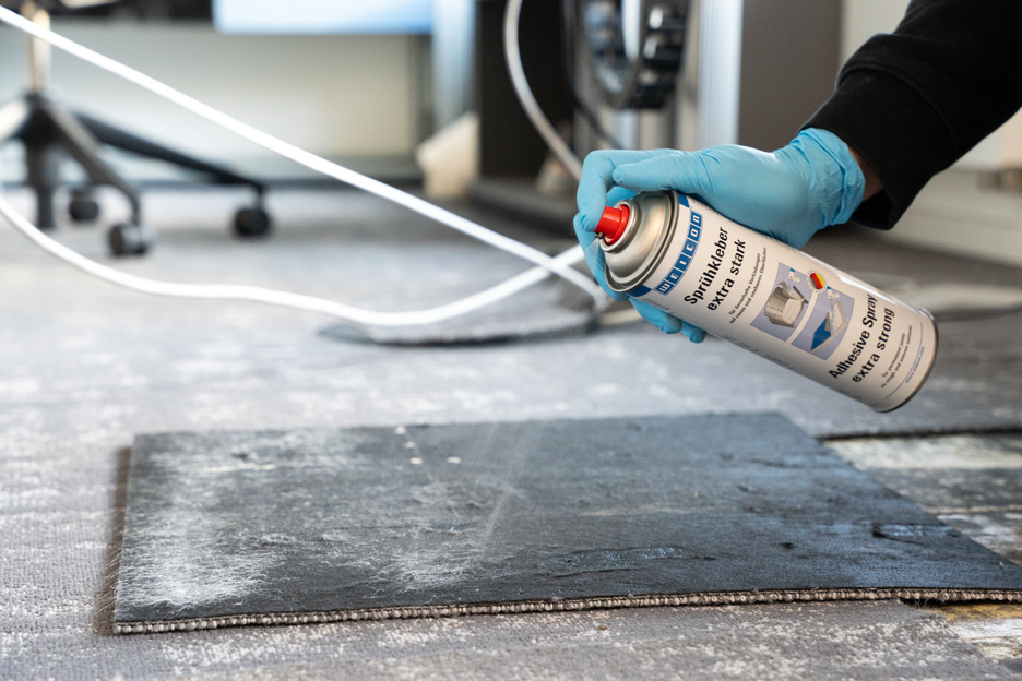 Adhesive Spray extra strong | Klej kontaktowy w sprayu do mocnego i trwałego klejenia filcu, sztucznej skóry i materiałów izolacyjnych