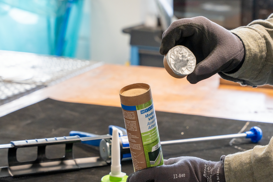 WEICON Green Tube Assembly adhesive | Mocny, uniwersalny klej do użytku wewnętrznego i zewnętrznego