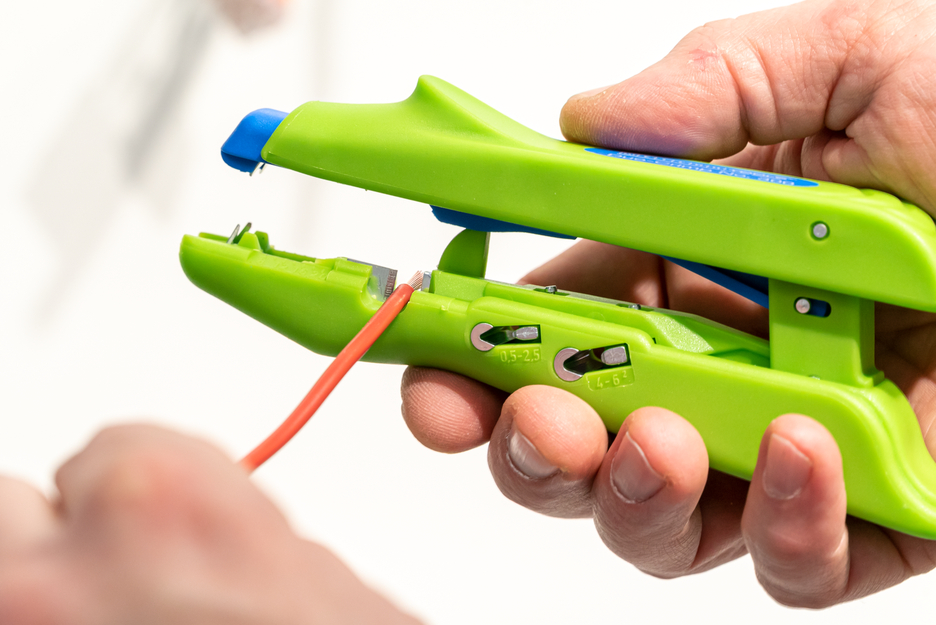 Duo-Crimp No. 300 Green Line